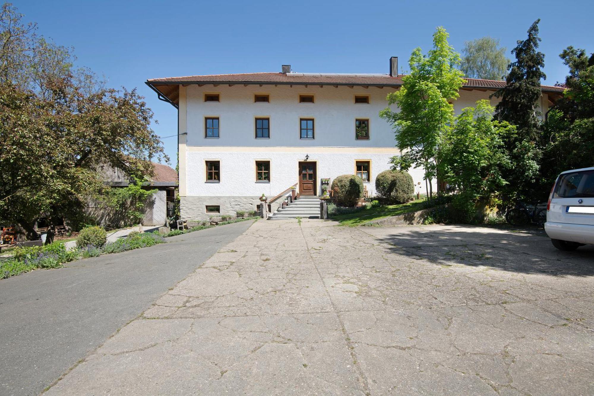 Schuetz Bauernhof *